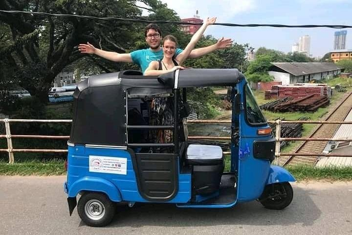 Colombo Tuk Tuk City Tour -Sightseeing Entry Fees & Food Included - Photo 1 of 25